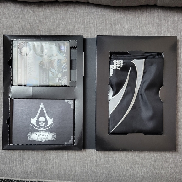 Assassins  Creed Black Flag Limited Edition PS3 - Game Included - Picture 8 of 13